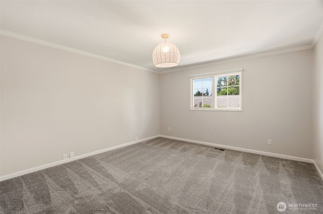 1527 E Woodcliff Rd, Spokane, WA 99203