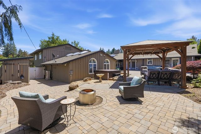 1527 E Woodcliff Rd, Spokane, WA 99203