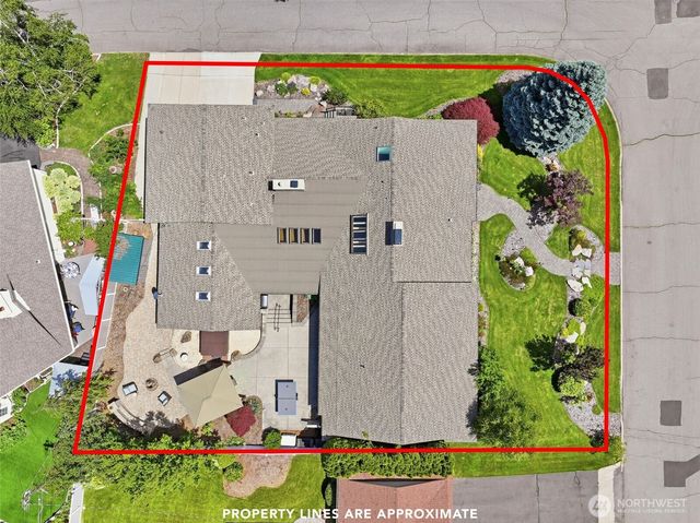 1527 E Woodcliff Rd, Spokane, WA 99203