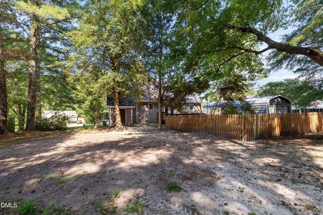 828 Alderleaf Drive, Fuquay Varina, NC 27526