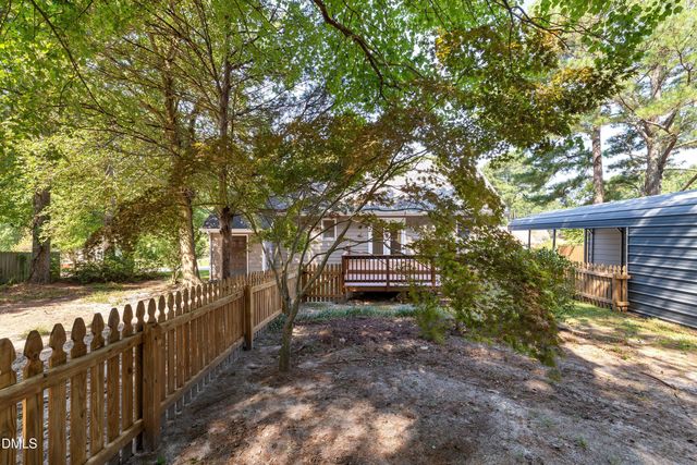 828 Alderleaf Drive, Fuquay Varina, NC 27526