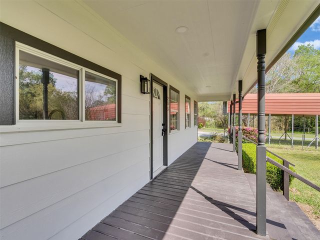 215 Sparkling Water Drive, Huffman, TX 77336