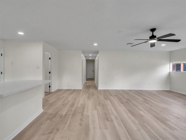 215 Sparkling Water Drive, Huffman, TX 77336