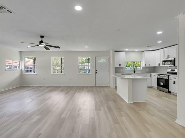 215 Sparkling Water Drive, Huffman, TX 77336