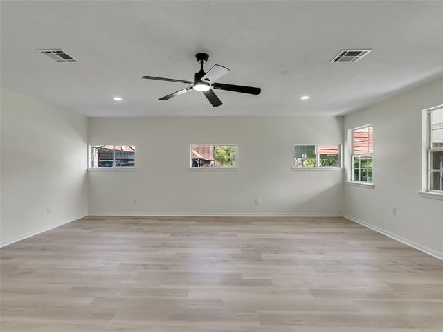 215 Sparkling Water Drive, Huffman, TX 77336