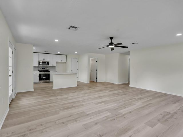 215 Sparkling Water Drive, Huffman, TX 77336