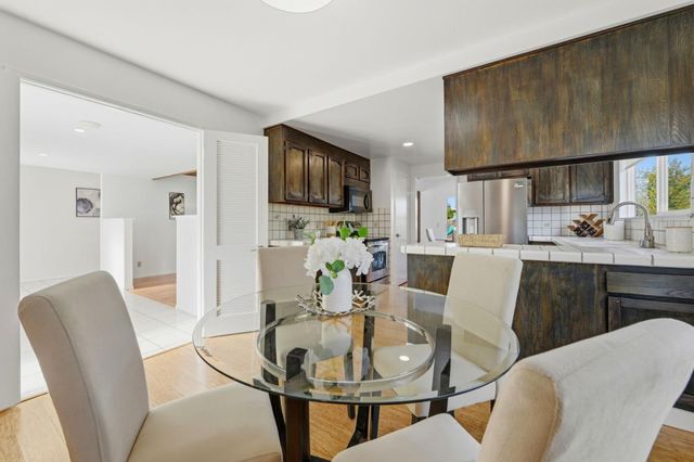 2712 Hallmark Drive, Belmont, CA 94002