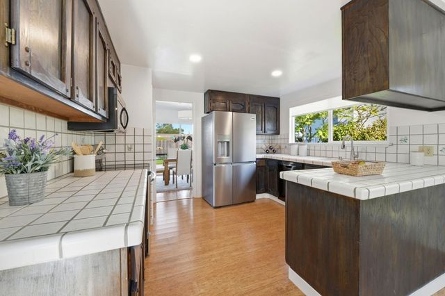 2712 Hallmark Drive, Belmont, CA 94002