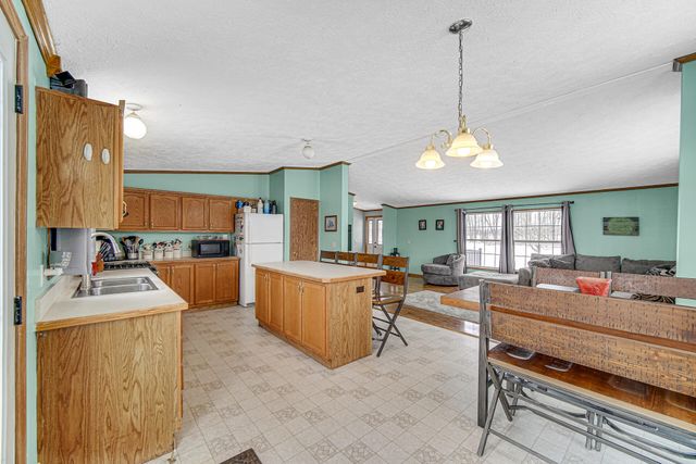 3921 N 350 E, Rolling Prairie, IN 46371