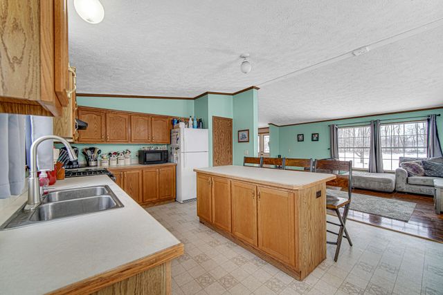 3921 N 350 E, Rolling Prairie, IN 46371