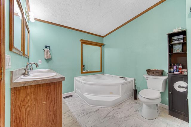 3921 N 350 E, Rolling Prairie, IN 46371