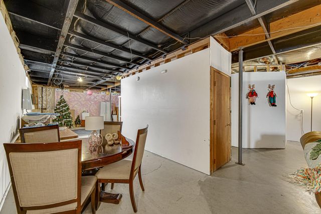 3921 N 350 E, Rolling Prairie, IN 46371