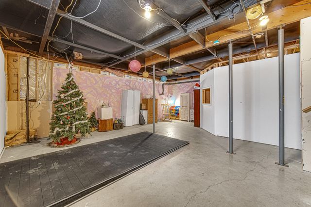 3921 N 350 E, Rolling Prairie, IN 46371