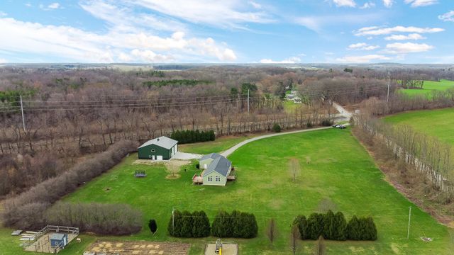 3921 N 350 E, Rolling Prairie, IN 46371