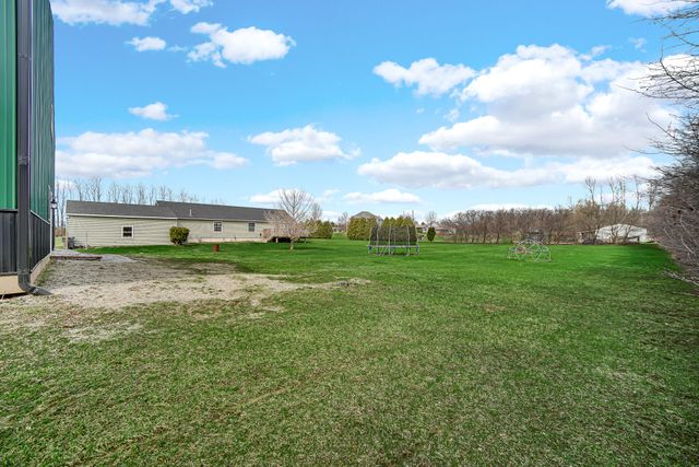 3921 N 350 E, Rolling Prairie, IN 46371