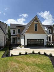 6398 Highway 100, Nashville, TN 37205
