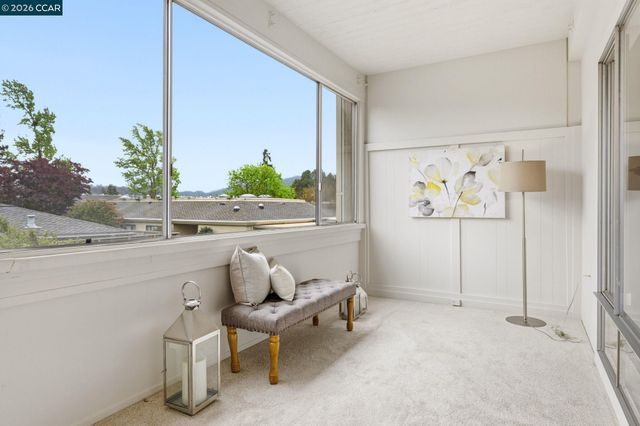 2333 Pine Knoll Dr 14, Walnut Creek, CA 94595