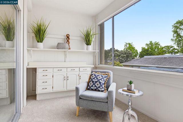 2333 Pine Knoll Dr 14, Walnut Creek, CA 94595