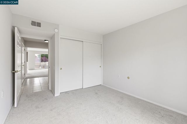 2333 Pine Knoll Dr 14, Walnut Creek, CA 94595