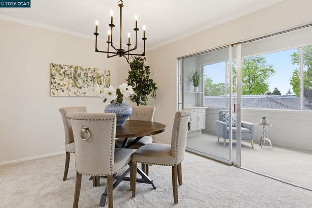 2333 Pine Knoll Dr 14, Walnut Creek, CA 94595