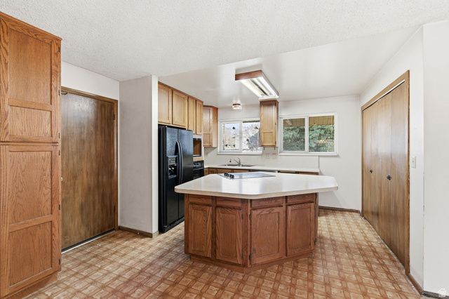 815 E OXFORD DR, Kaysville, UT 84037