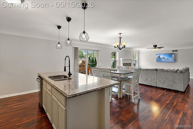 1594 Harvard Drive, Madison Heights, MI 48071