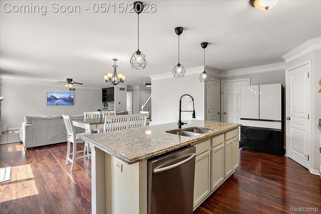 1594 Harvard Drive, Madison Heights, MI 48071