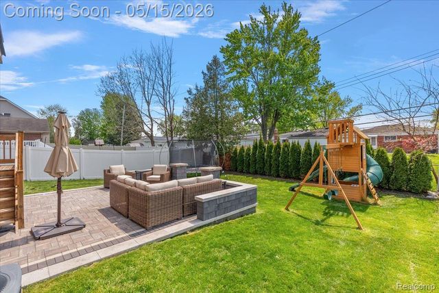 1594 Harvard Drive, Madison Heights, MI 48071
