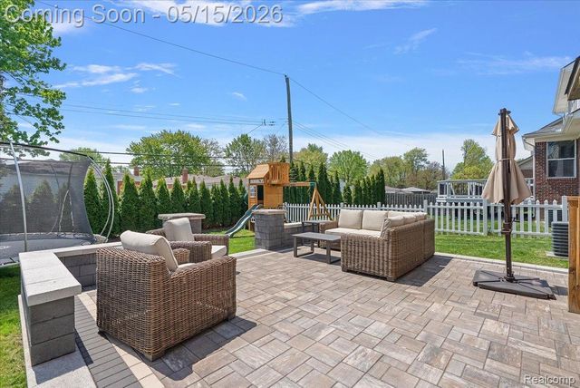 1594 Harvard Drive, Madison Heights, MI 48071