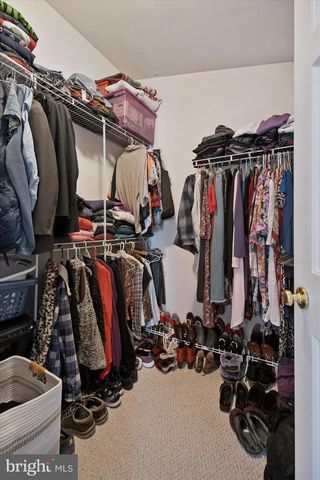 5 CREEKSIDE DR, Pottstown, PA 19464