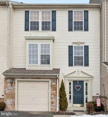 5 CREEKSIDE DR, Pottstown, PA 19464