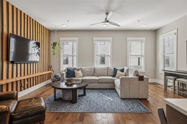 1024 Robert Smalls Way, Atlanta, GA 30318