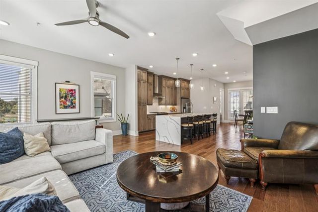 1024 Robert Smalls Way, Atlanta, GA 30318