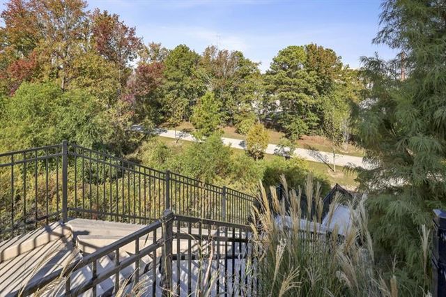 1024 Robert Smalls Way, Atlanta, GA 30318
