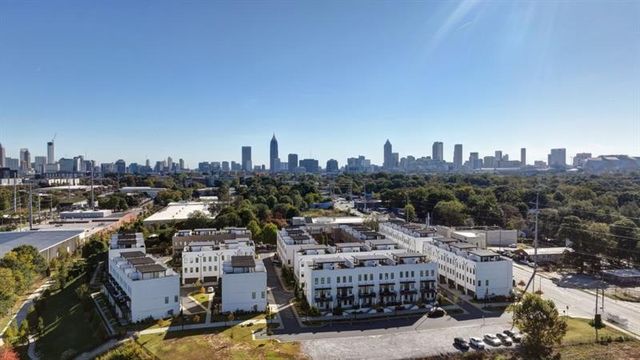 1024 Robert Smalls Way, Atlanta, GA 30318