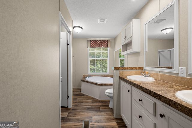 888 Minardi Drive, Hogansville, GA 30230