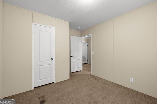 888 Minardi Drive, Hogansville, GA 30230