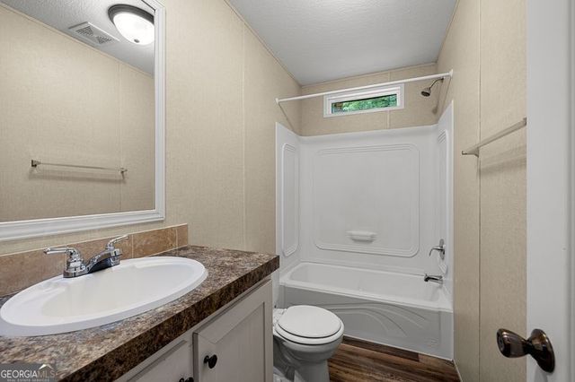 888 Minardi Drive, Hogansville, GA 30230