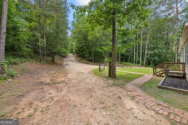 888 Minardi Drive, Hogansville, GA 30230