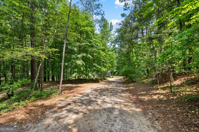 888 Minardi Drive, Hogansville, GA 30230