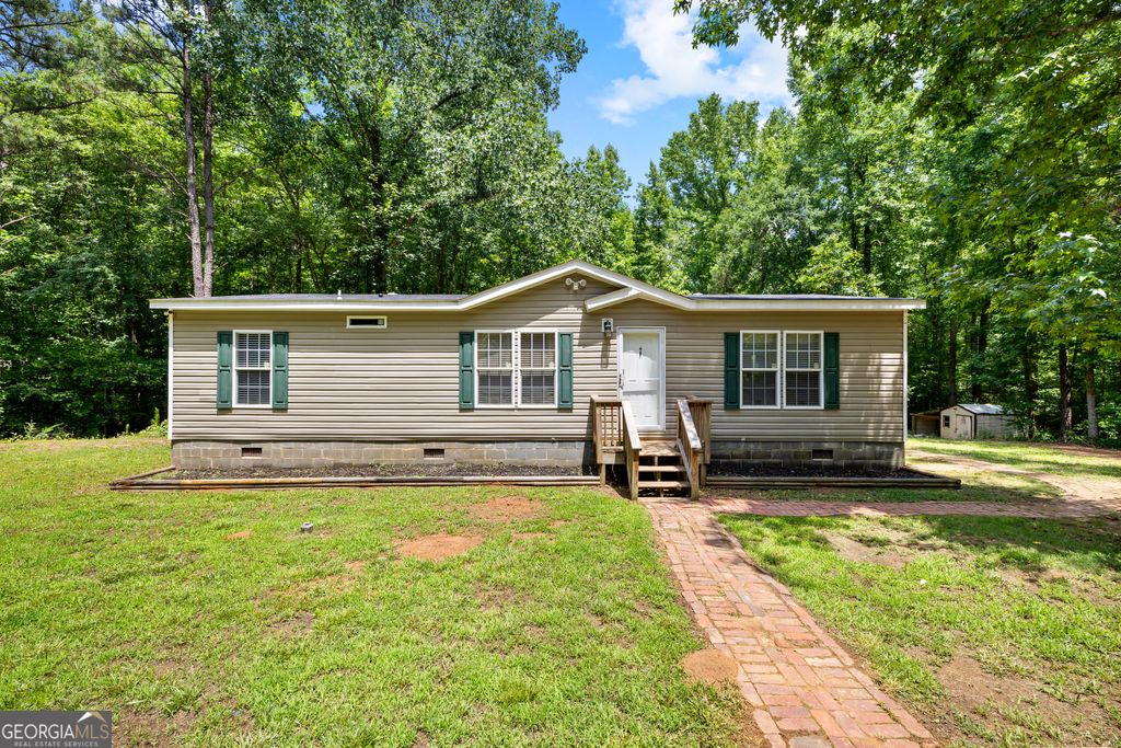 888 Minardi Drive, Hogansville, GA 30230