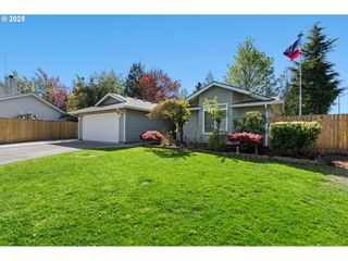 1218 Se PARK CREST Ave, Vancouver, WA 98683