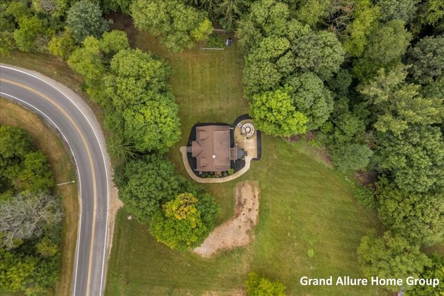 5119 18 Mile Road Ne, Nelson Twp, MI 49319