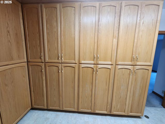 1880 LINNELL Ave, Roseburg, OR 97471