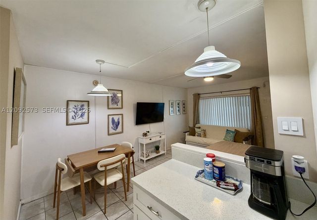 1480 S Ocean Blvd 105, Lauderdale By The Sea, FL 33062