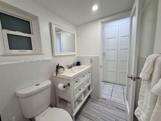 1480 S Ocean Blvd 105, Lauderdale By The Sea, FL 33062