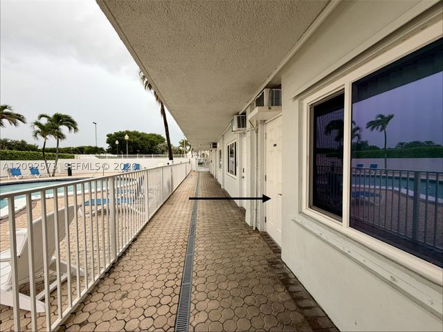 1480 S Ocean Blvd 105, Lauderdale By The Sea, FL 33062