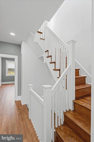 7 YORK CT, Baltimore, MD 21218
