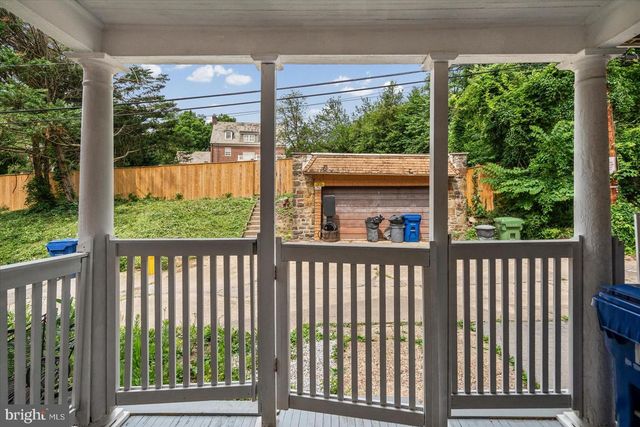 7 YORK CT, Baltimore, MD 21218