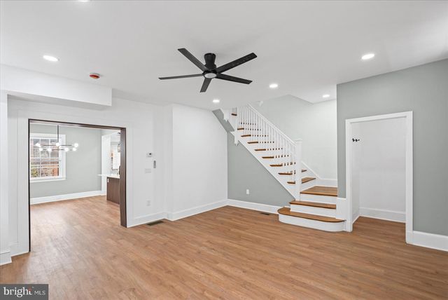 7 YORK CT, Baltimore, MD 21218